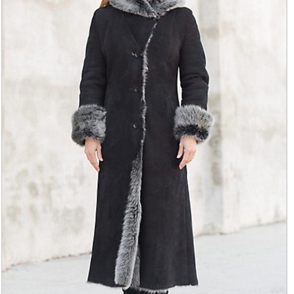 Women's Full-Length Hooded Sheepskin Coat - Picture 5 of 6